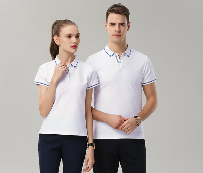 1898號時(shí)尚翻領(lǐng)短袖POLO衫定做之白色模特展示圖