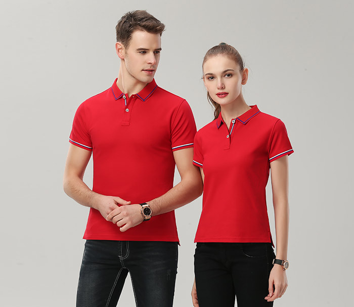 1898號時(shí)尚翻領(lǐng)短袖POLO衫訂做之大紅色模特展示圖